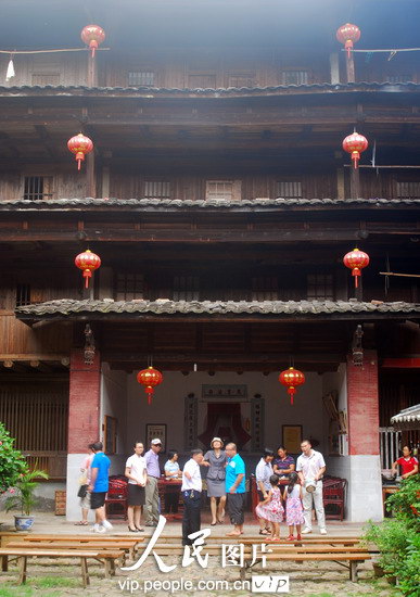组图:实拍福建永定客家土楼