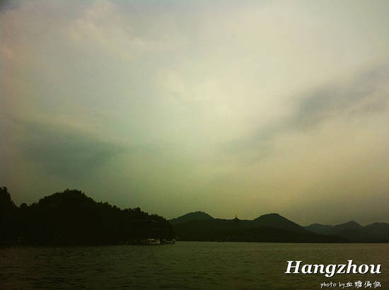 悠游人间天堂 赏雨后西湖美景