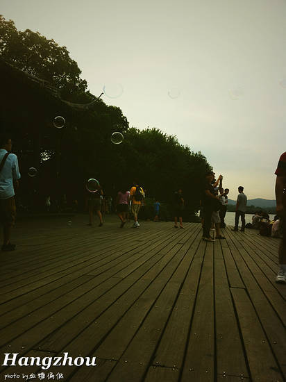 悠游人间天堂 赏雨后西湖美景