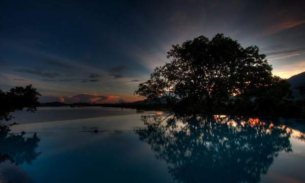 盘点仙境般的游泳池