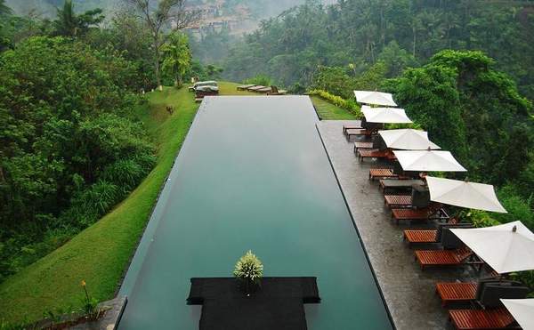 盘点仙境般的游泳池