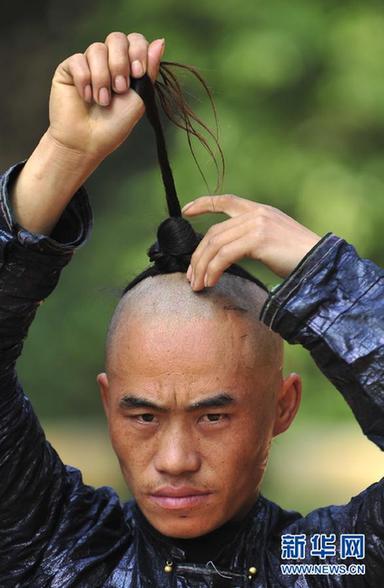 岜沙苗寨：中国最后的枪手部落