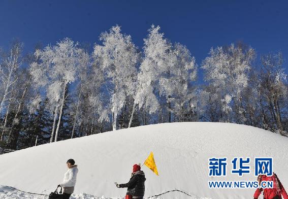 组图：大美长白引游人