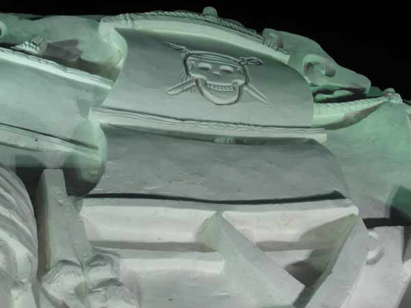 哈尔滨玲珑剔透的冰雪大世界(组图)