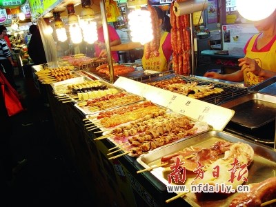 品读台湾 古街旧巷叹美食(图)