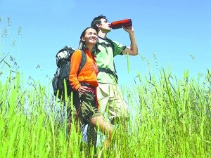 踏青出游需防六个风险点：餐饮卫生、住宿简陋