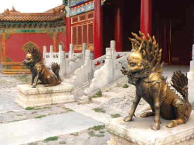 媒体探访故宫未开放区：文物已经搬存别处