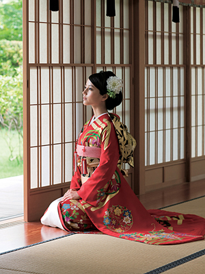 日本女人华丽和服背后的尴尬“秘密”