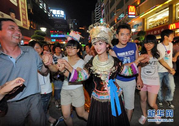 多地举办活动迎接中国旅游日