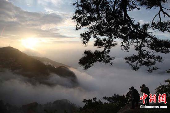 暑期出游好去处 国内最受欢迎9大避暑名山(图)