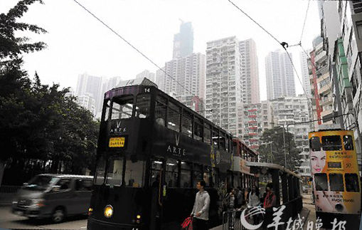 铛铛车上“轻旅行” 寻找城市的老味道(图)