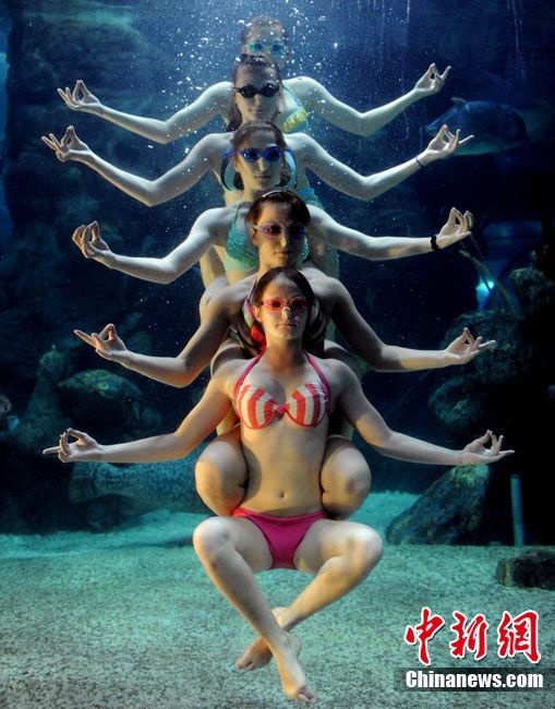 美仑美奂！实拍俄罗斯水下芭蕾（组图）