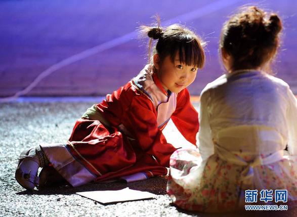 走进鄂伦春族“古伦木沓节”