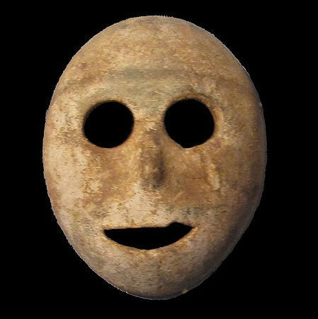 十个迄今发现的最古老物体：7000年石制面具