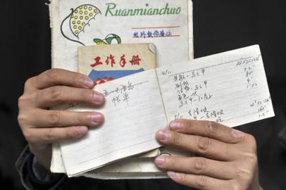 六旬行者写30万字穷游攻略 8出版社求出书