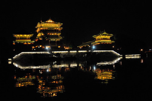 “江苏红色旅游行”之夜游凤城河