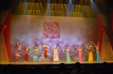 “文化中国·辛亥百年”赴北美艺术团在温哥华首演