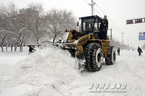 新疆北部奎屯等地又降暴雪