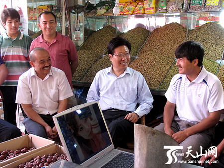 张春贤治疆一年间:在挑战中把握机遇