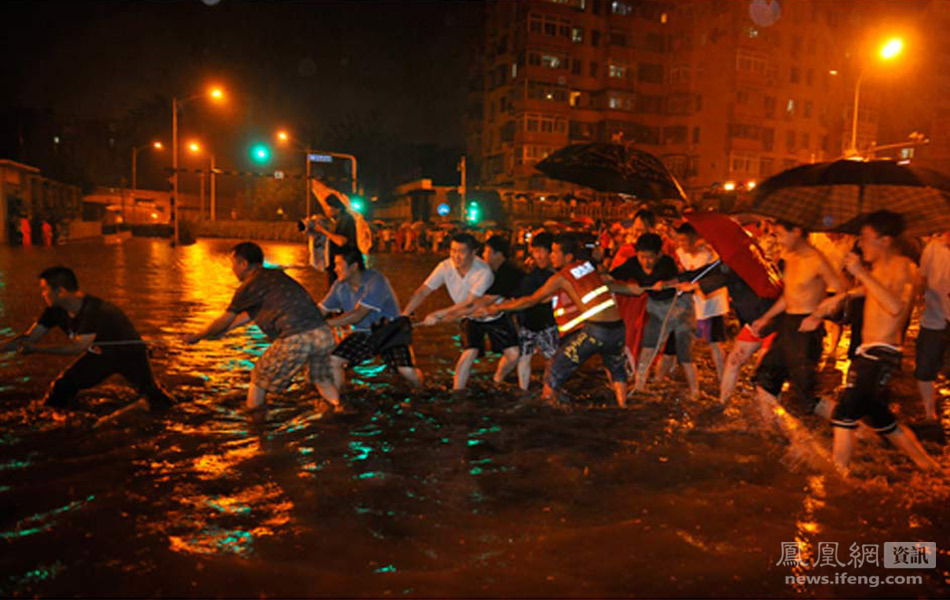 北京暴雨惊人景象