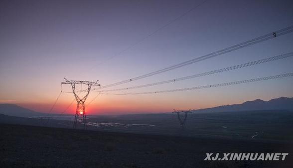疆电外送工程实现“煤从空中走、电送全中国”
