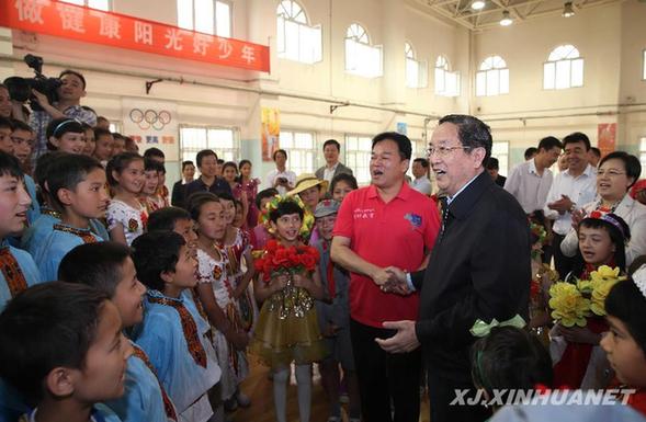 俞正声在新疆调研
