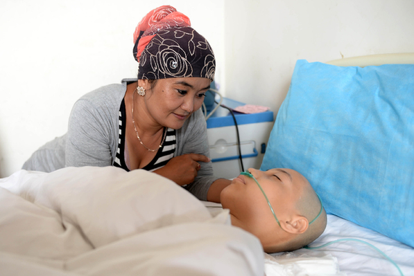 新疆两位母亲入围中国网事·感动2014