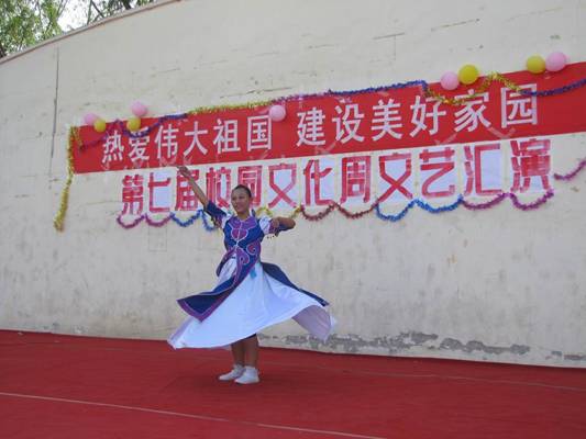和硕一中“校园文化周”活动精彩纷呈