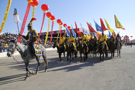新疆博州万人参加“那达慕”草原节