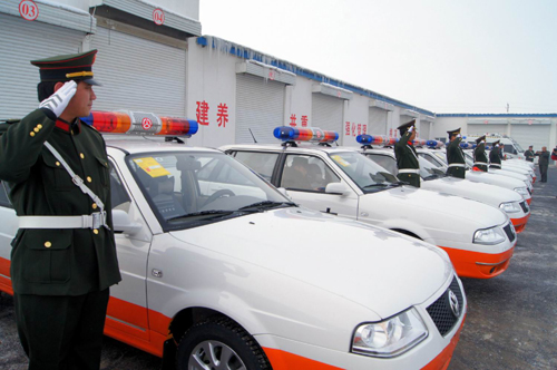 新疆兵团六师五家渠市交通局为基层团场配发14辆执法车