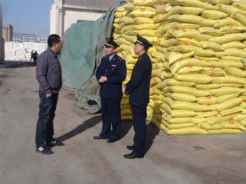 新疆维吾尔自治区哈密市工商局积极开展红盾护农专项行动