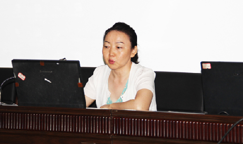 和静法院举办审判管理培训