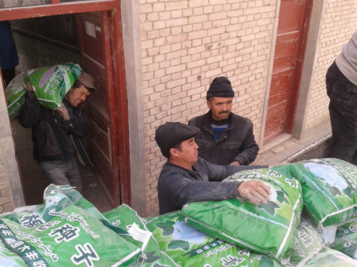 新疆兵团第三师红旗农场：春耕备耕忙