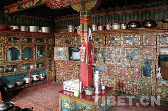 多布杰:38年行走在世界屋脊的农村电影放映员