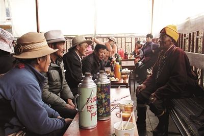 赤列：最后的拉萨喇嘛玛尼说唱艺人