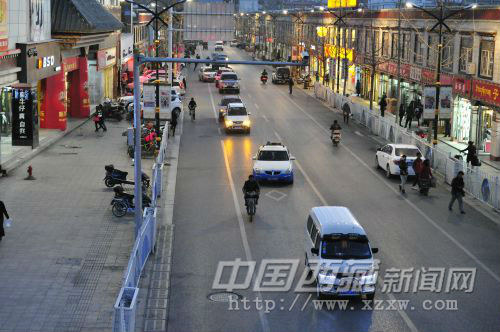 拉萨市区电子警察恢复使用 - 中国在线