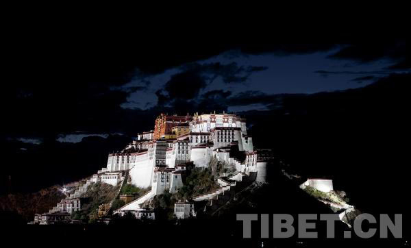 盘点2014：西藏各地 “合纵连横”赚足游客眼球