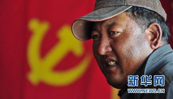 藏族汉子大巴珠：村子里的致富带头人