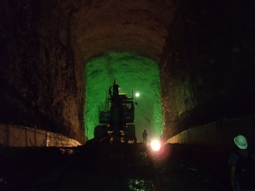 走进云南华能小湾水电站(组图)