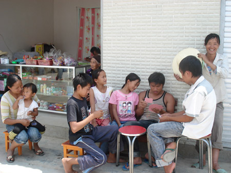 华能小湾水电站移民：和谐一家子