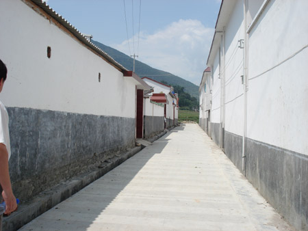 华能小湾水电站移民：和谐一家子