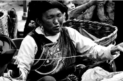 黑白瞬间的面孔