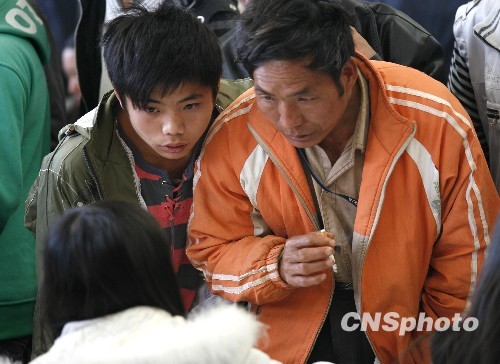 云南昆明农民工求职忙