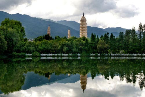 春节:游不一样的云南 体验别样民族风情(图)