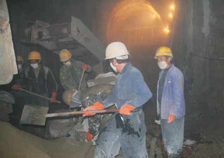 中国排名第二高风险隧道秀山隧道建设“探秘”