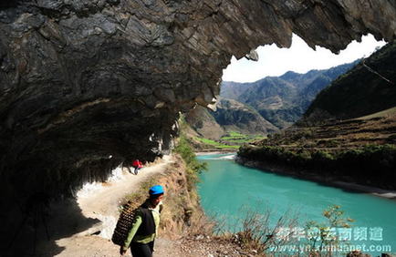 雄奇壮美的怒江丙中洛茶马古道[组图]