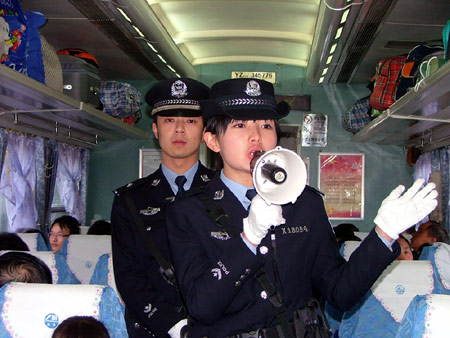 昆明铁路乘警支队女子分队速写