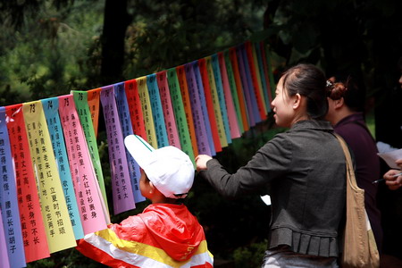 昆明植物所举行中科院第七届“公众科学日”活动