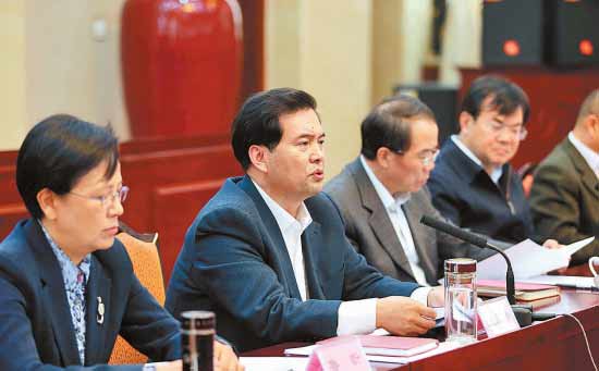 李纪恒：加快少数民族和民族地区发展 不断探索“云南经验”