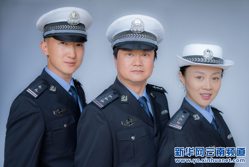 电视情景剧《交警队的故事》开播[5]